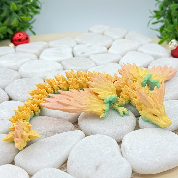 Kristalldrache – Strahlende Eleganz